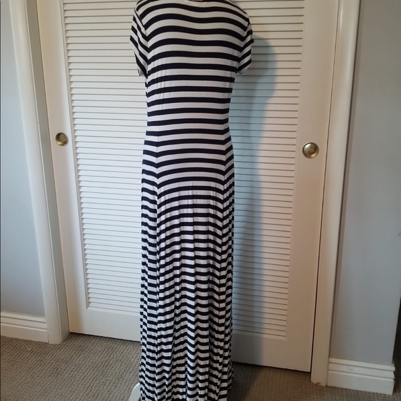 Michael Kors Maxi Dress - Picture 3 of 7